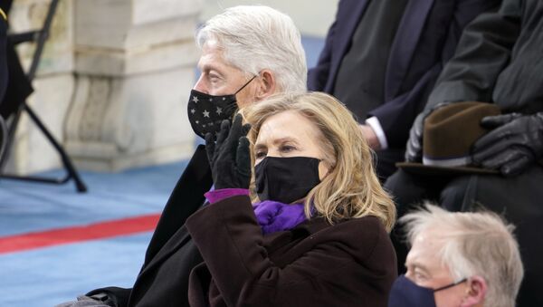 Бил и Хилари Клинтон на инаугурацији Џоа Бајдена - Sputnik Србија