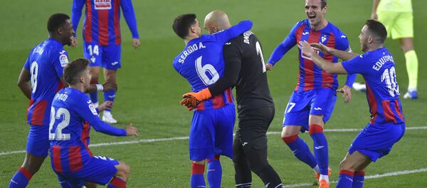 Српски голман Марко Дмитровић Српски голман Марко Дмитровић - Sputnik Србија