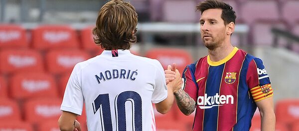 Modrić i Mesi - Sputnik Srbija