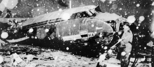 Avion koji se srušio na poletanju iz Minhena, u kojem su bili članovi Mančester junajteda - Sputnik Srbija