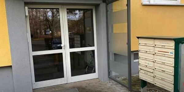 Objavljene fotografije nekadašnjeg Putinovog stana u Drezdenu: Sve je autentično /foto/ - Sputnik Srbija