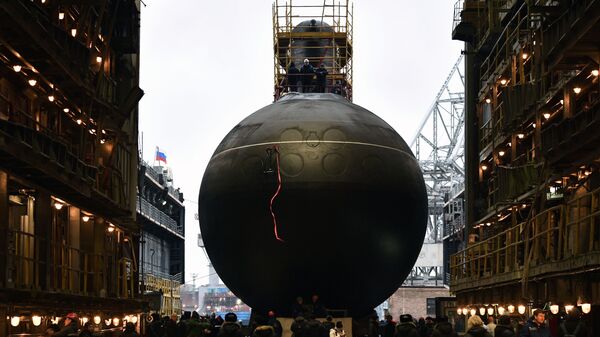 Спуск на воду дизель-электрической подводной лодки Волхов - Sputnik Србија