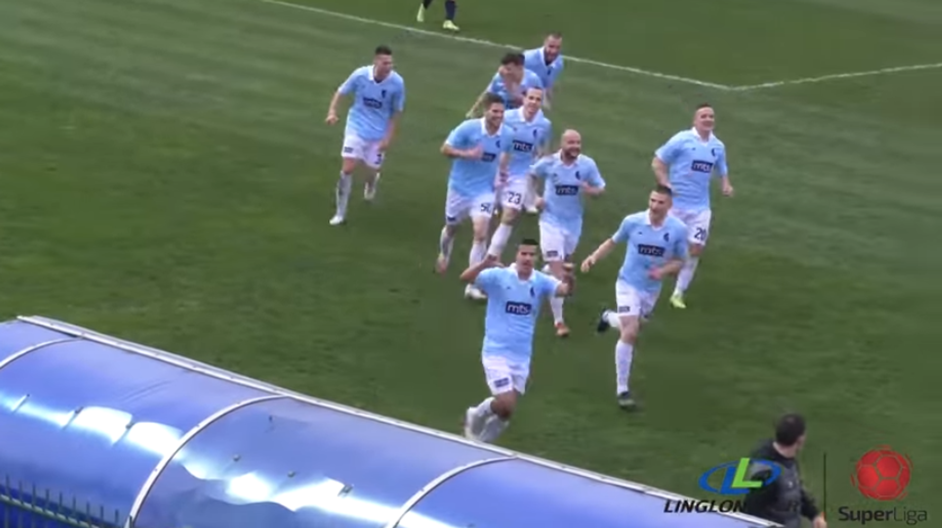 Српски фудбалер Андрија Калуђеровић прославља гол Српски фудбалер Андрија Калуђеровић прославља гол - Sputnik Србија, 1920, 23.08.2025