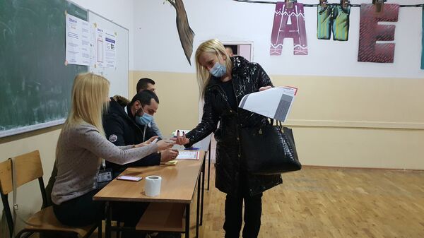 Glasanje u Kosovskoj Mitrovici - Sputnik Srbija
