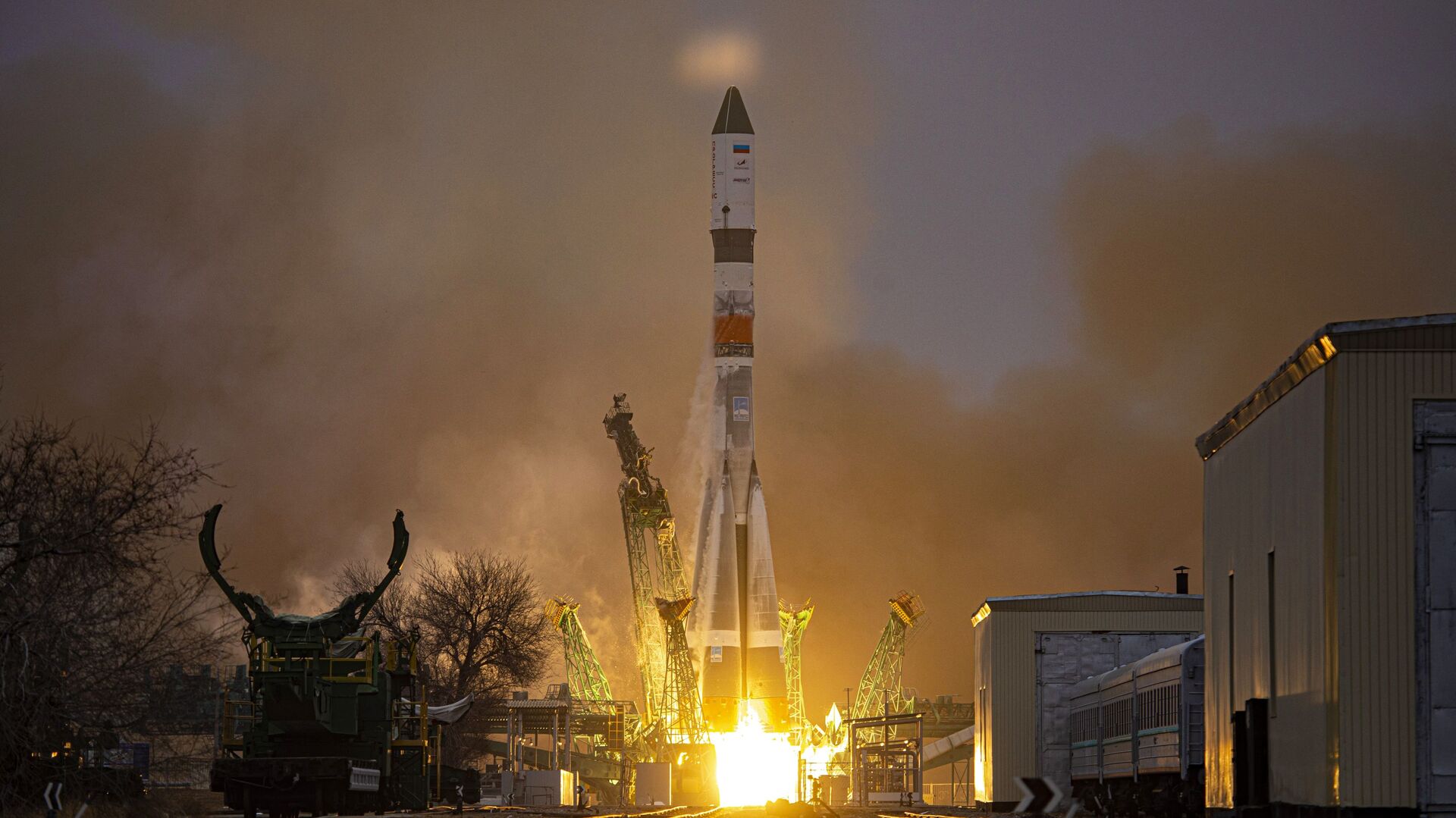 Лансирање ракете-носача Сојуз 2.1а са теретним бродом Прогрес МС-19 са космодрома Бајконур - Sputnik Србија, 1920, 17.02.2021