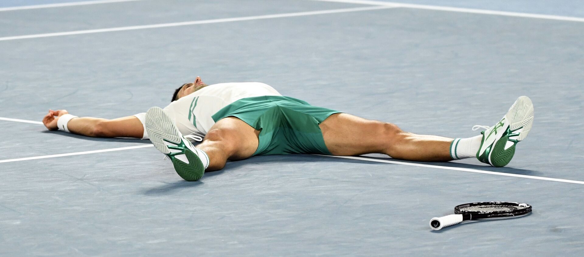 Novak Đoković po osvajanju titule na Australijan openu 2021. - Sputnik Srbija, 1920, 21.02.2021