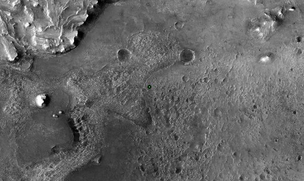 U timu NASA jedan od stručnjaka bila je i naša Dragana Perković Martin, jedna među zaduženima za radarske sisteme.

Na fotografiji: zelena tačka označava mesto gde je rover „Mars prezervans“ sleteo u krater Jezero na Marsu, 18. februara 2021. godine. - Sputnik Srbija