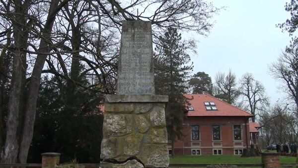 Споменик жртвама фашистичког терора у Носковачкој Дубрави у Хрватској - Sputnik Србија