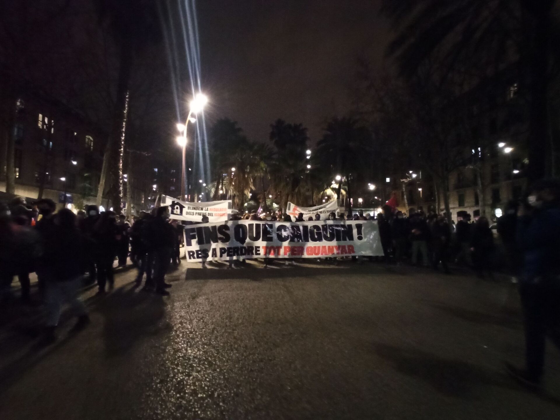 Protesti u Barseloni prerasli u nemire, najmanje desetoro privedenih /video, foto/ - Sputnik Srbija, 1920, 27.02.2021
