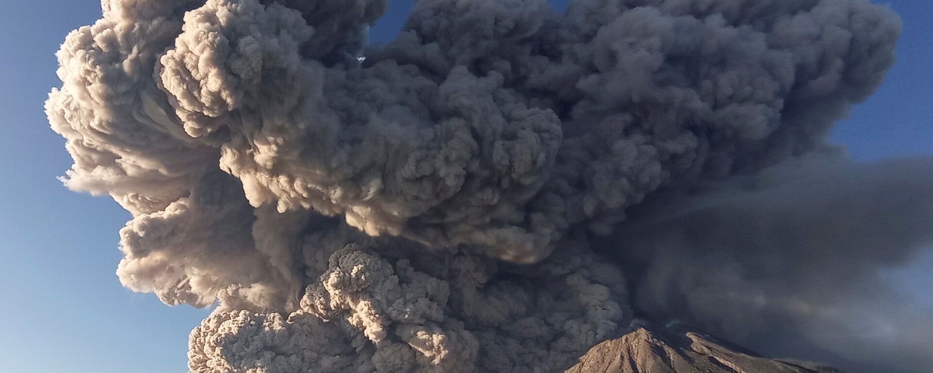 Vulkan Sinabung u Indoneziji - Sputnik Srbija, 1920, 04.12.2021