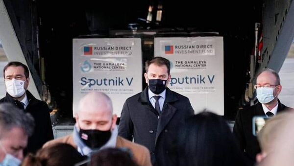 Lider Slovačke nacionalne stranke:  I mi smo doprineli da se nabavi „Sputnjik Ve“ - Sputnik Srbija