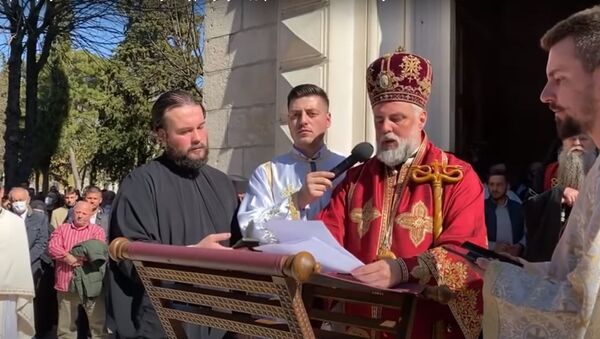 Vladika Grigorije tokom besede na odru episkopa Atanasija - Sputnik Srbija