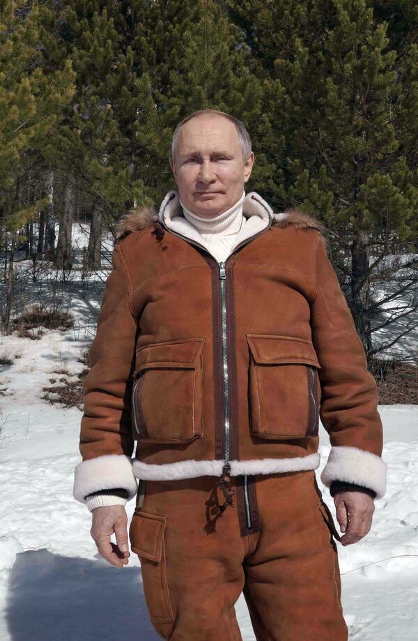 Vladimir Putin voli da pašači i planinari i boravi u prirodi kad god ima priliku - Sputnik Srbija