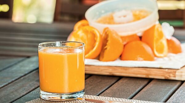 Ceđeni sok od narandže - Sputnik Srbija