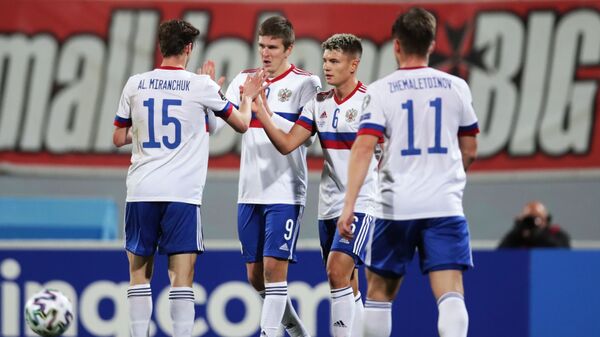 Fudbaleri Rusije slave pobedu protiv Malte - Sputnik Srbija