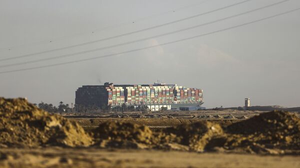  Брод Евер гивен насукан у Суецком каналу - Sputnik Србија