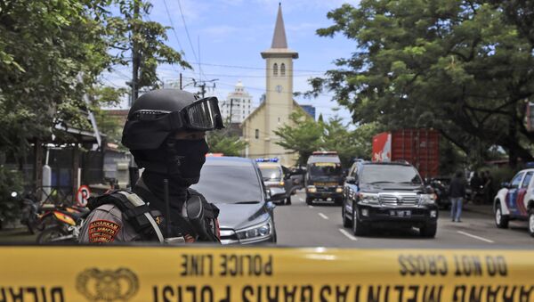 Бомбашки напад на католичку цркву у Индонезији - Sputnik Србија