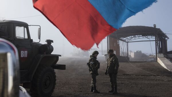 Ruski mirovnjaci na kontrolnom punktu u Nagorno Karabahu - Sputnik Srbija