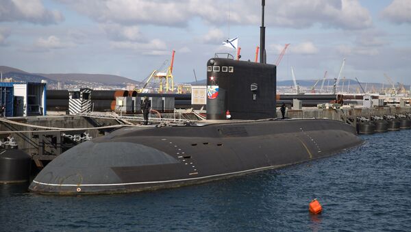 Подморница Велики Новгород у Новоросијској поморској бази - Sputnik Србија