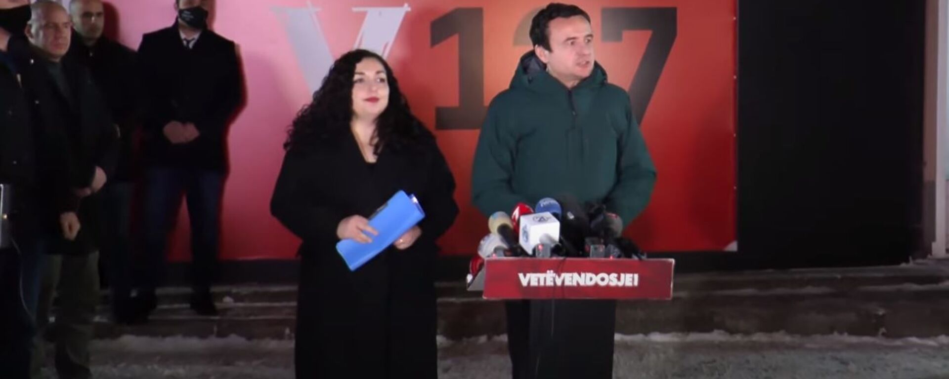 Vljosa Osmani nova predsednica takozavne države Kosovo i Aljbin Kurti premijer takozvane države Kosovo Vljosa Osmani nova predsednica takozavne države Kosovo i Aljbin Kurti premijer takozvane države Kosovo - Sputnik Srbija, 1920, 05.04.2021