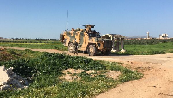 Турско војно возило током патроле у сиријској провинцији Идлиб - Sputnik Србија