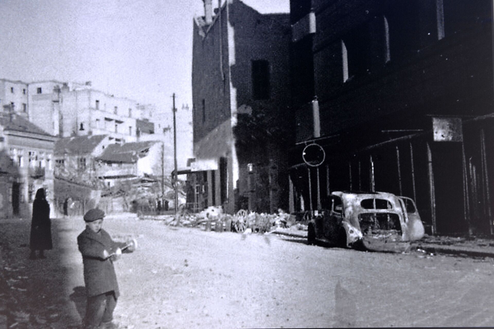 Bombardovanje Beograda 6. april 1941- fotografija sa izložbe „Obeležavanje 6. aprila 1941. - 80 godina od bombardovanja Beograda” Bombardovanje Beograda 6. april 1941- fotografija sa izložbe „Obeležavanje 6. aprila 1941. - 80 godina od bombardovanja Beograda” - Sputnik Srbija, 1920, 18.04.2025