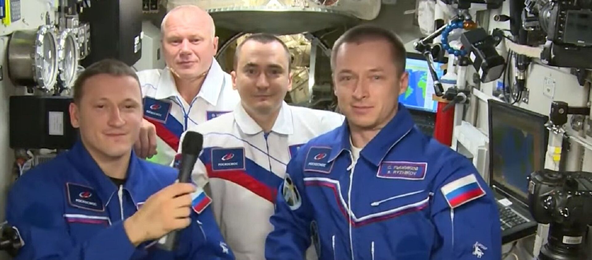 Ruski kosmonauti sa Međunarodne svemirske stanice čestitaju Dan kosmonautike povodom 60 godina od leta Jurija Gagarina u svemir - Sputnik Srbija, 1920, 12.04.2021