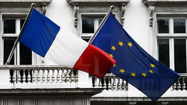 Заставе Француске и ЕУ - Sputnik Србија