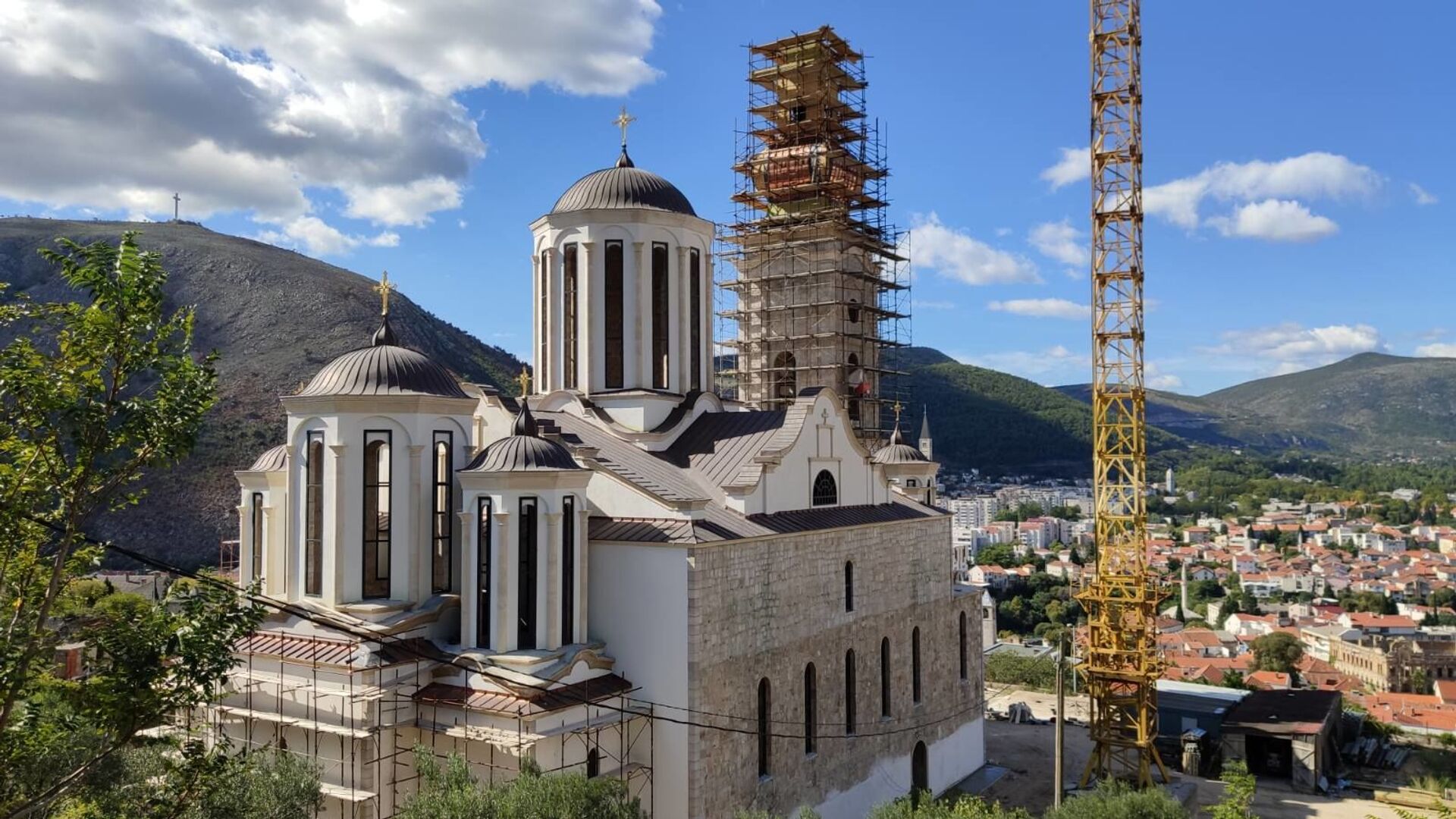 Crkva je spomenik kulture BiH, bila je pod zaštitom UNESKO-a, a i po Dejtonskom sporazumu mora da izgleda identično kao njena prethodnica, da bude istih dimenzija, ali i od istog materijala.  - Sputnik Srbija, 1920, 25.04.2021