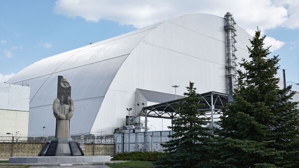 Заштитни саркофаг на нуклеарном реактору у Нуклеарној електрани Чернобиљ - Sputnik Србија