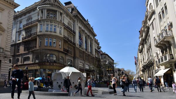  Knez Mihailova prepuna šetača - Sputnik Srbija