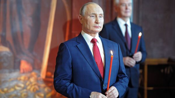 Председник Русије Владимир Путин на Ускршњој литургији - Sputnik Србија
