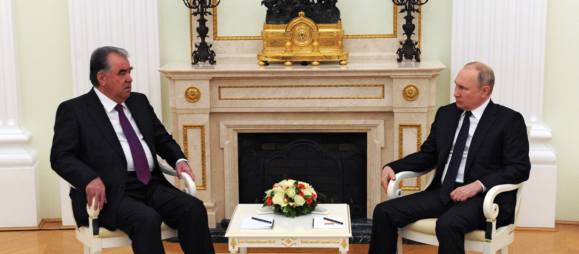 Predsednik Rusije Vladimir Putin i predsednik Tadžikistana Emomali Rahmon - Sputnik Srbija, 1920, 08.05.2021