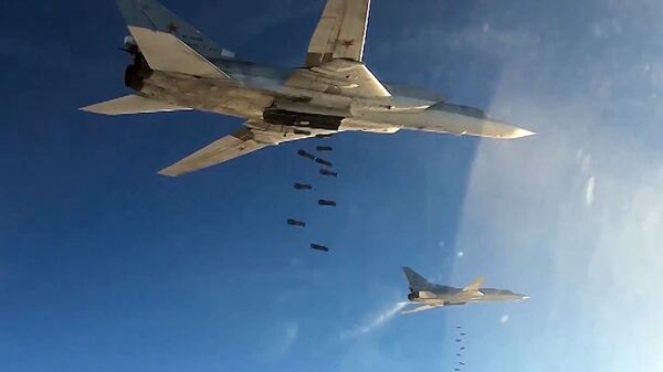 Avioni ruskog ratnog vazduhoplovstva tokom napada na teroriste u Siriji - Sputnik Srbija