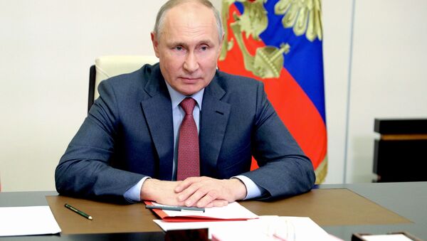 Путин: Украјину претварају у антипод Русији - Sputnik Србија