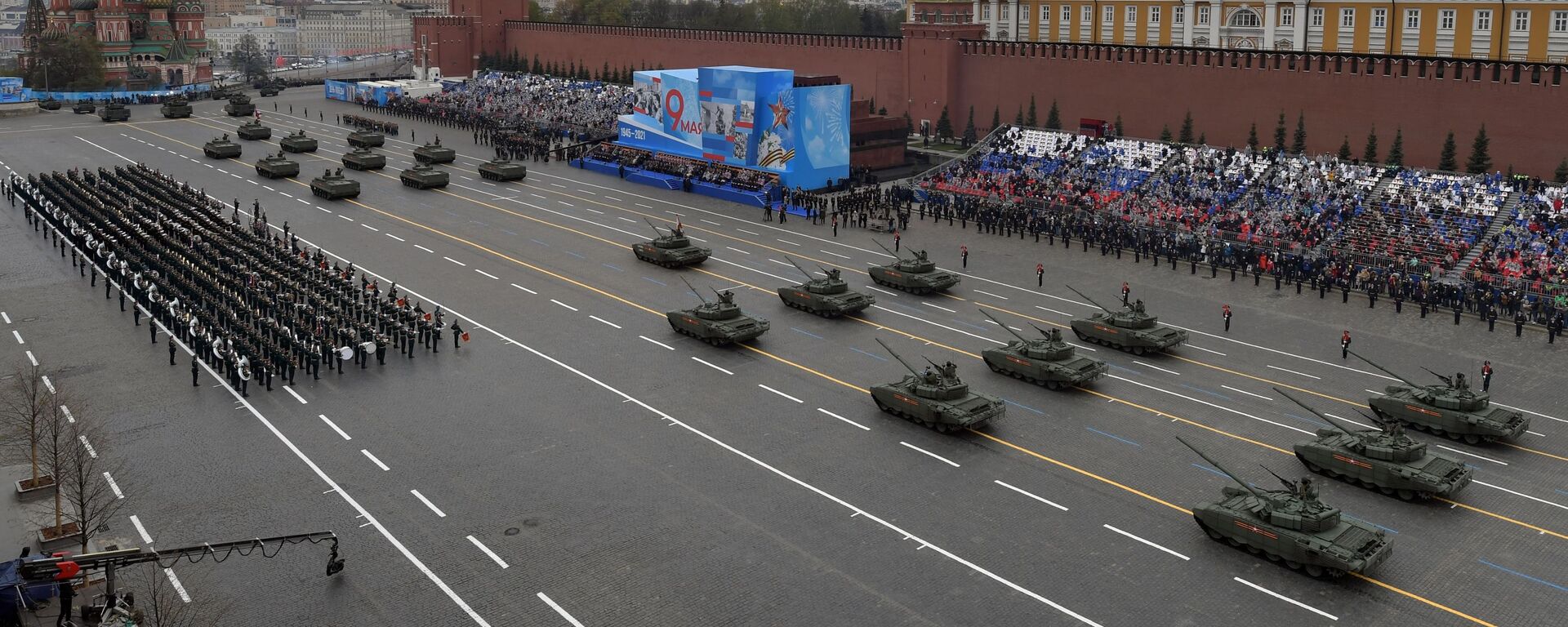 Tenkovi T-72B3M na vojnom delu Parade pobede povodom obeležavanja 76. godišnjice pobede u Drugom svetskom ratu - Sputnik Srbija, 1920, 16.05.2021