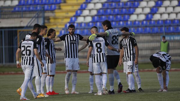 Fudbaleri Partizana tokom meča protiv Mladosti u Lučanima - Sputnik Srbija