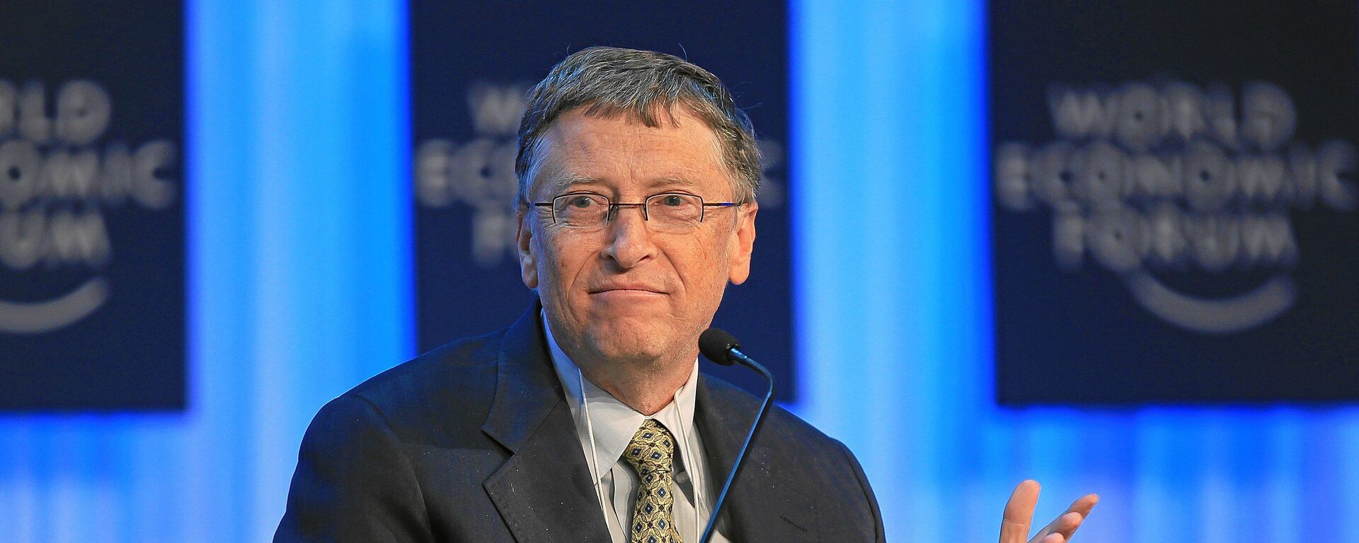 Milijarder i osnivač Majkrosofta Bil Gejts na Svetskom ekonomskom forumu 2013. godine - Sputnik Srbija, 1920, 20.05.2021