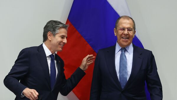 Sergej Lavrov i Entoni Blinken na sastanku u Rejkjaviku - Sputnik Srbija