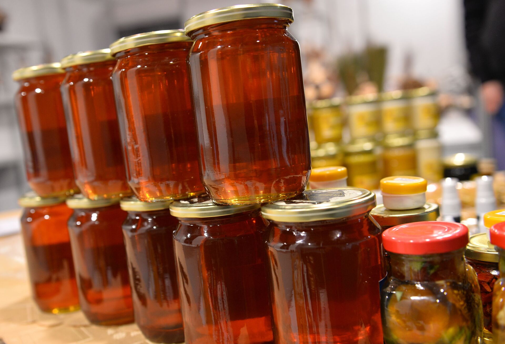 Багдремов мед - Sputnik Србија, 1920, 30.04.2025