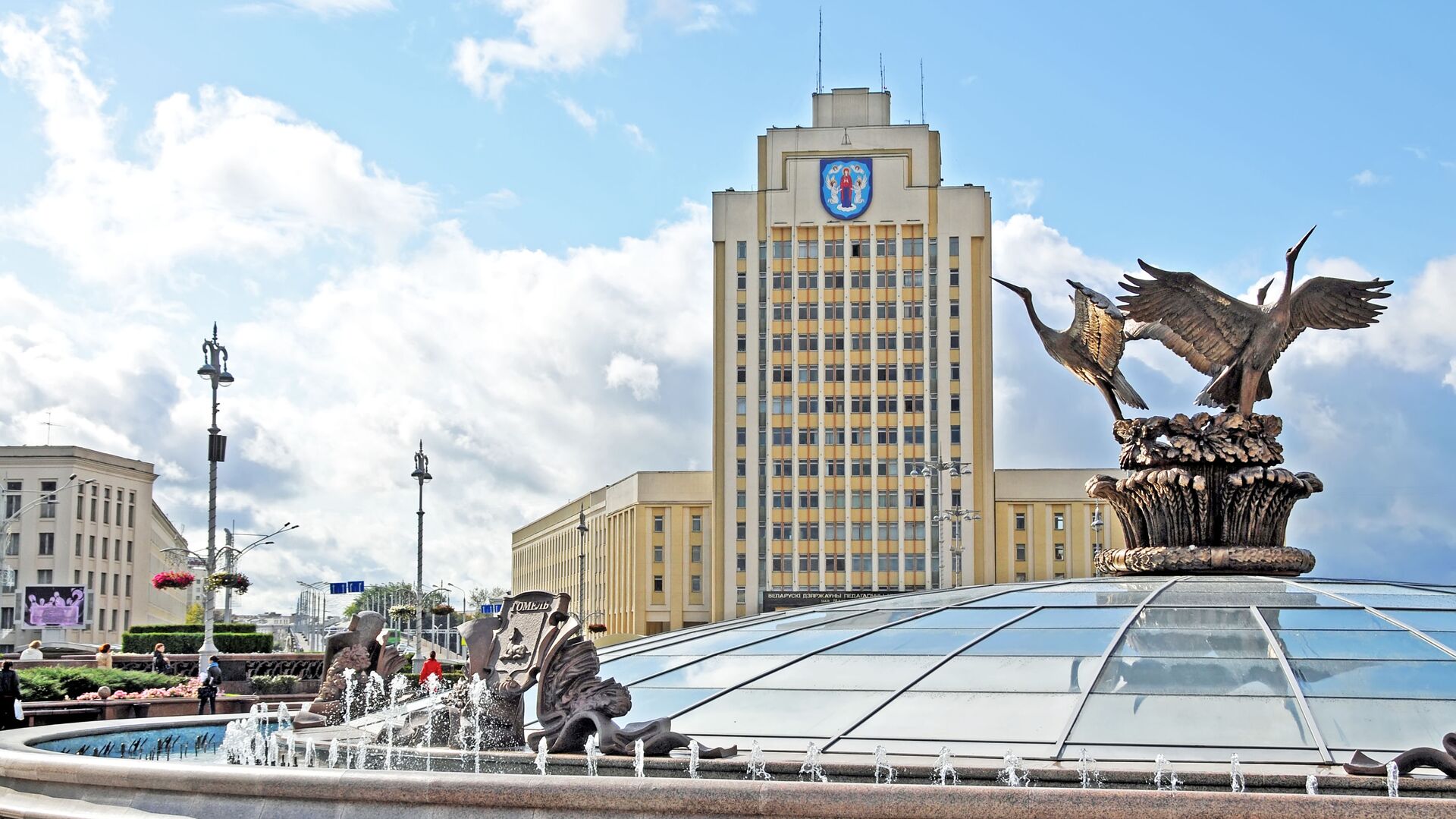 Площадь Независимости в Минске, Белоруссия - Sputnik Србија, 1920, 16.02.2022
