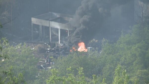 Пожар у фабрици Слобода после експлозије - Sputnik Србија