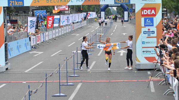 Kapetan prve klase Nevena Jovanović pobedila na 34. Beogradskom maratonu - Sputnik Srbija