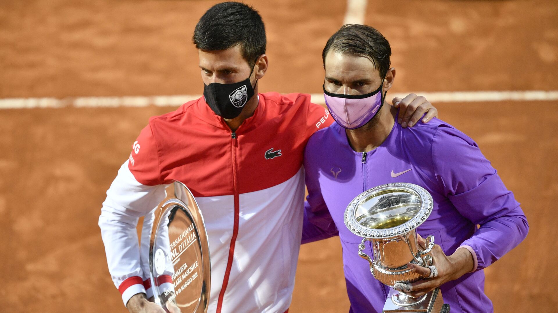 Novak Đoković i Rafael Nadal posle finala Rima 2021. - Sputnik Srbija, 1920, 24.01.2022