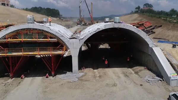 Тунел Трбушани на деоници ауто-пута Прељина-Пожега - Sputnik Србија