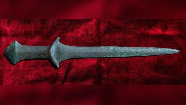 Jedan od najstarijih mačeva ikada pronađen - Sputnik Srbija