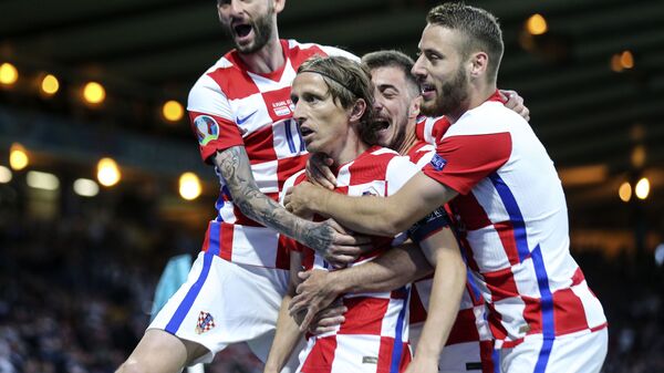 Luka Modrić proslavlja gol Hrvatske protiv Škotske - Sputnik Srbija