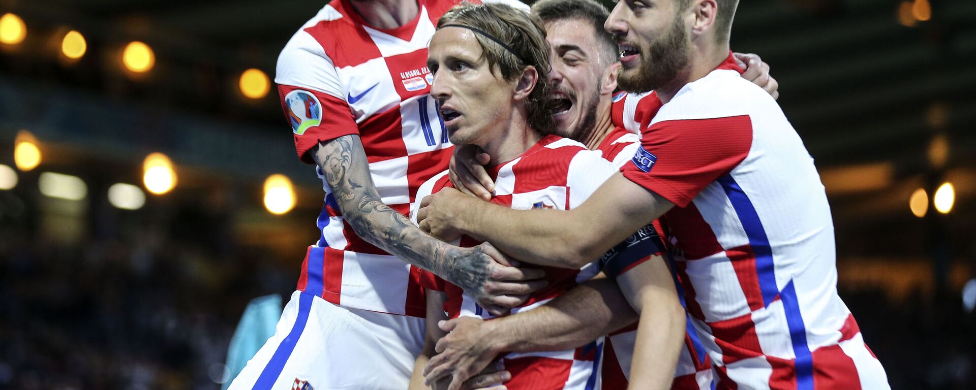 Luka Modrić proslavlja gol Hrvatske protiv Škotske - Sputnik Srbija, 1920, 14.11.2021