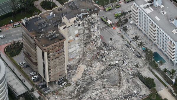Срушила се зграда у Мајамију у Флориди - Sputnik Србија