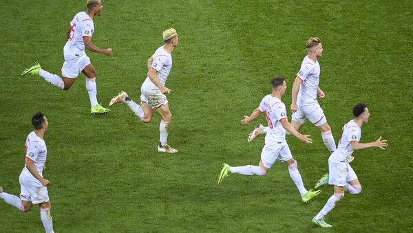 Радост фудбалера Швајцарске након елиминације Француске – ЕУРО 2020 - Sputnik Србија